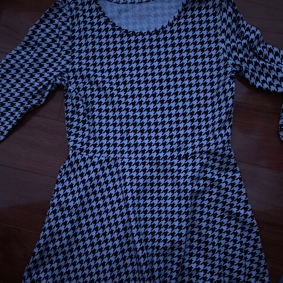 Dress - Picture 1 of 1